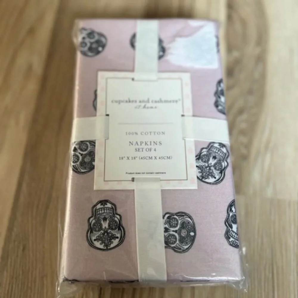 CUPCAKES & CASHMERE Set Of Four All Over Skull Pattern Napkins